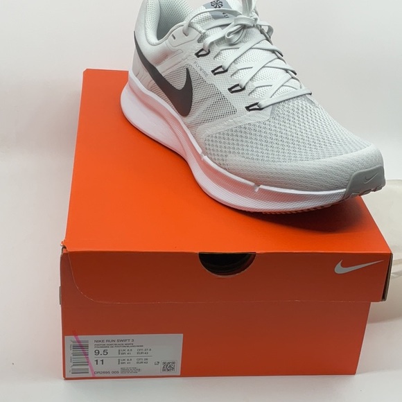 Nike Run Swift 3 Men's Gray and White Athletic Shoes - Picture 1 of 5